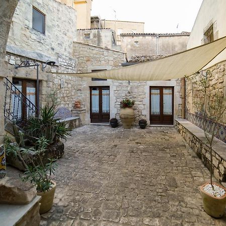Historic Modica Villa Bagian luar foto