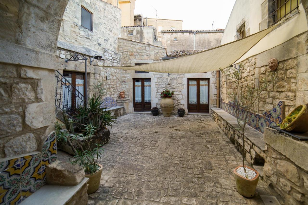 Historic Modica Villa Bagian luar foto